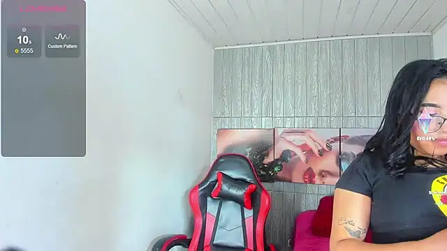 susan_mooree webcam