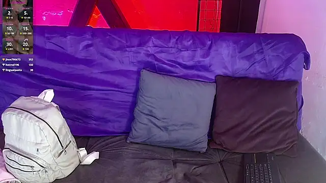 lulu_petite webcam