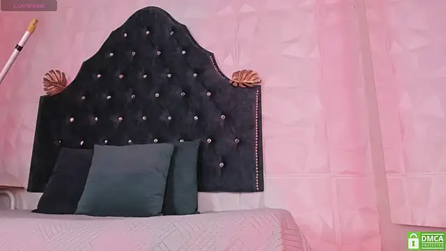 Chloe_moon1 webcam