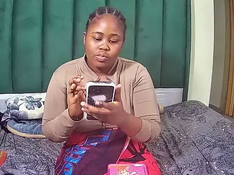 ThickBlackPussy24 webcam
