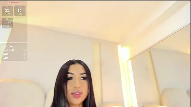SalomeeBell webcam