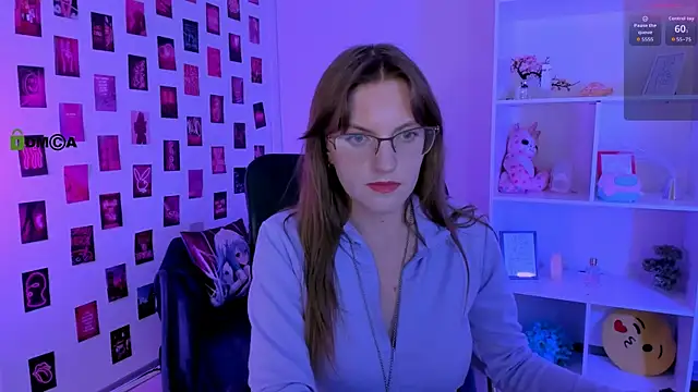 ava_mystic_ webcam
