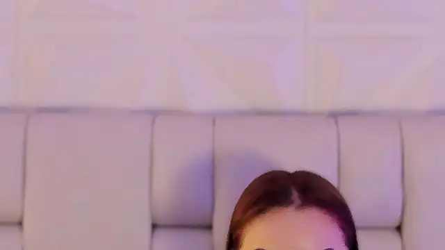 lea_walkerr webcam