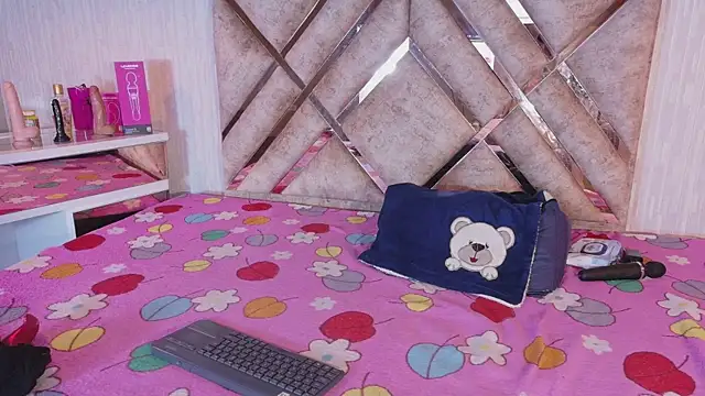 Chloe16_ webcam
