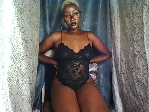 ZolaAmaya webcam