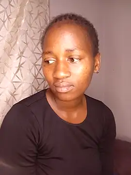 PrettyDiva_4 webcam