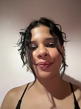 LadyAvalon webcam