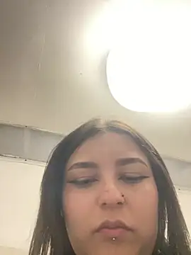 Aly_96 webcam