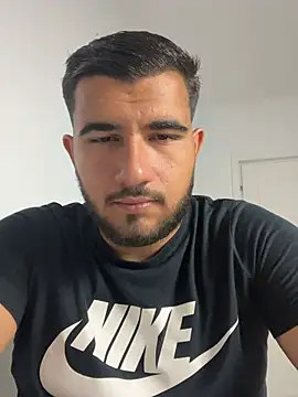 NikolasKane live cam on StripChat