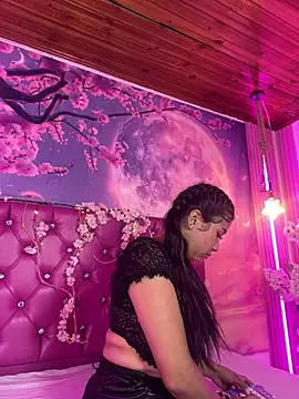 Taliaaa_Paris webcam