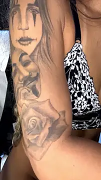 SexyAninha18 webcam