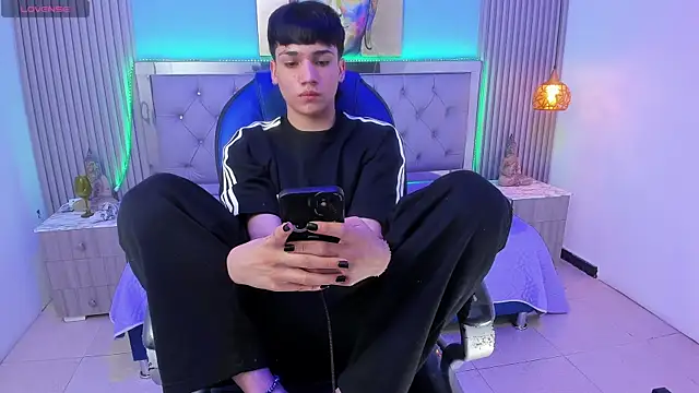 SamBlack_ live sex cam