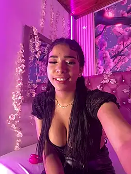 Taliaaa_Paris webcam