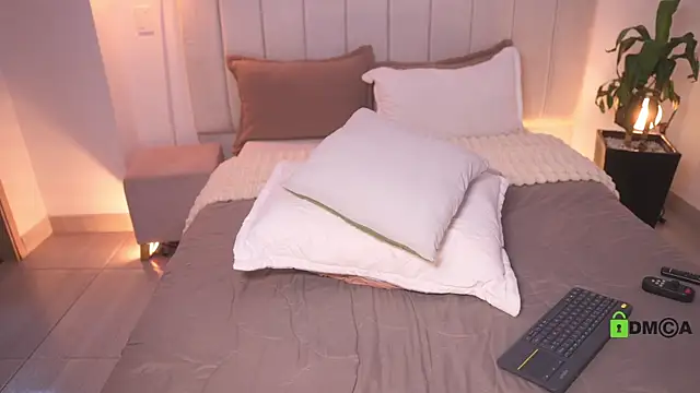 nicoletth18 webcam