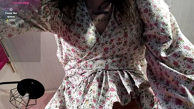 Lux_Royse webcam