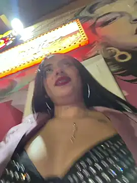 LilacNoir webcam
