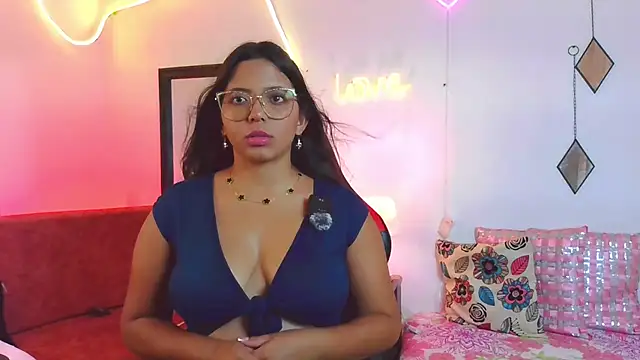 Megaan_Greey webcam