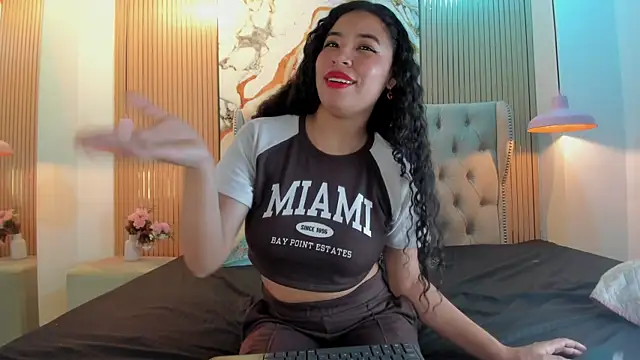 selenaflamemj webcam