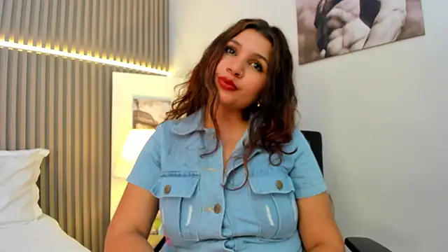 Victoria_Rosee webcam