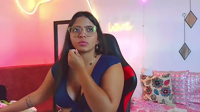 Megaan_Greey webcam
