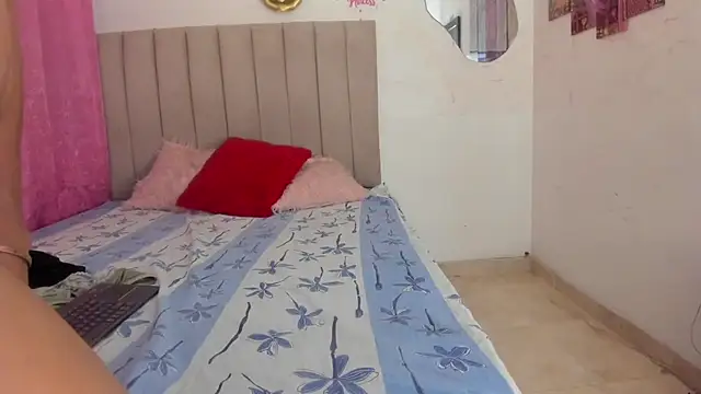 stacyfoxxx webcam