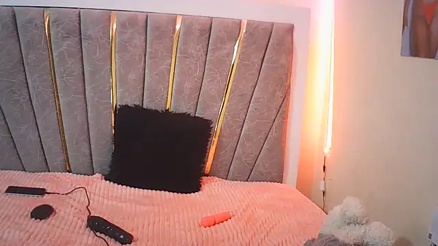 emmyteaz1 webcam