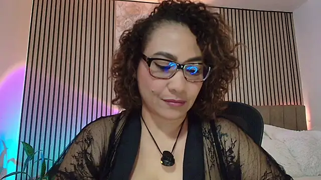 JuliRamirez webcam