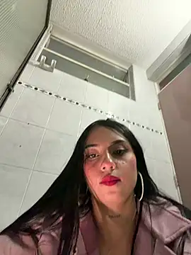 LilacNoir webcam