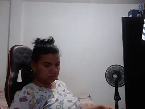 Adriana_0312 webcam