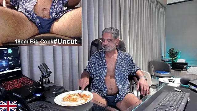 OnlineBossUK webcam