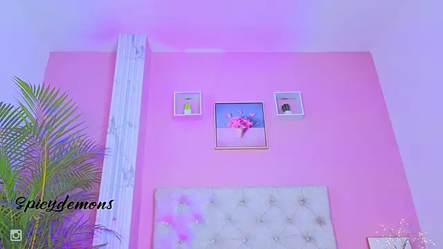 SpicyDemons webcam