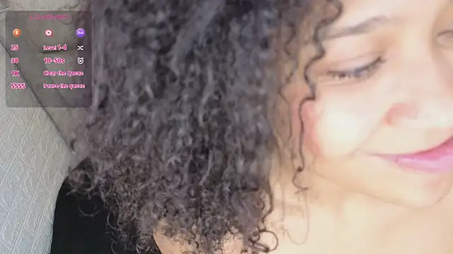 Meganisperfect69 webcam