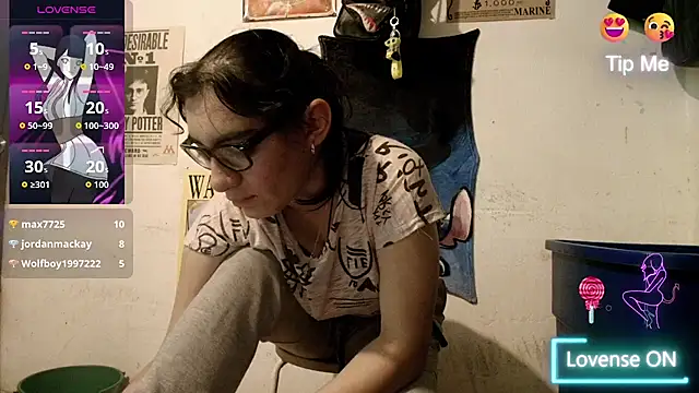 Ellaa_honey webcam