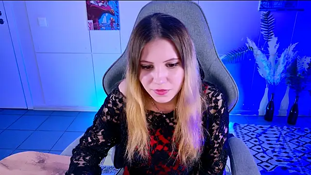 LilitEverly webcam