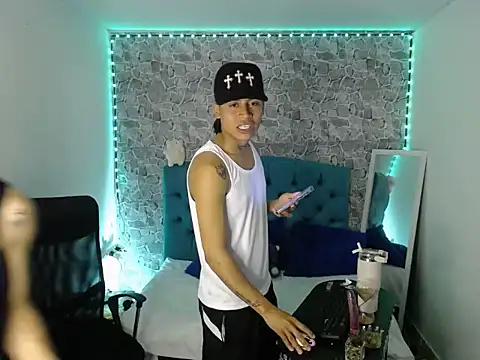 TheHotDuo19 webcam