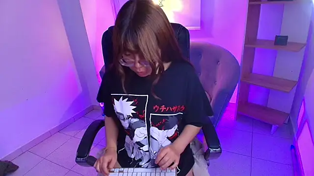 uchiiky_doll webcam