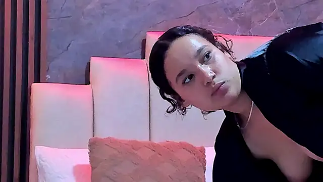 curly_cherry webcam