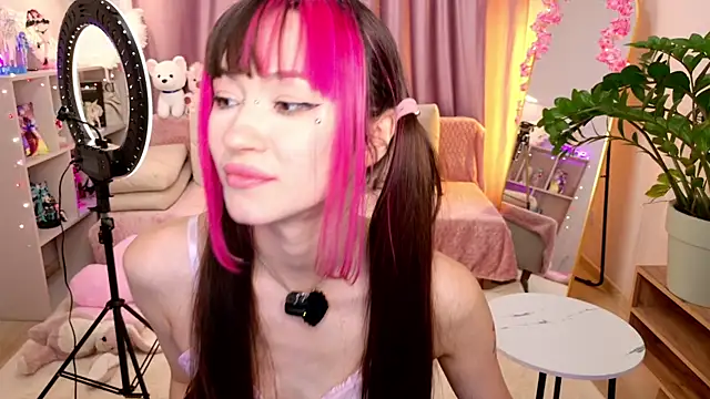 Miiya_Moore webcam