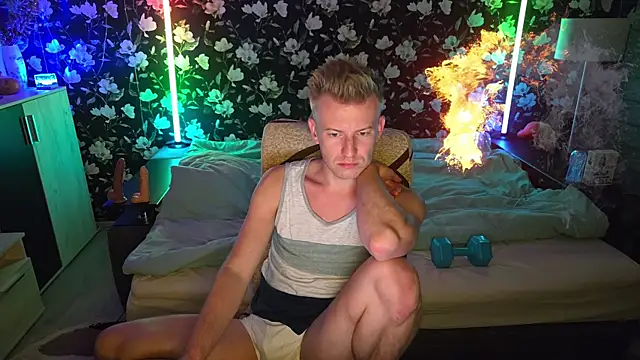 Vuitton live sex cam