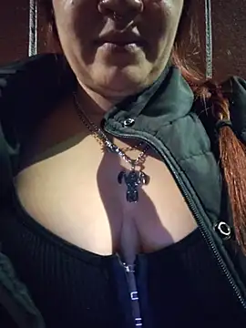 samm_curvy webcam