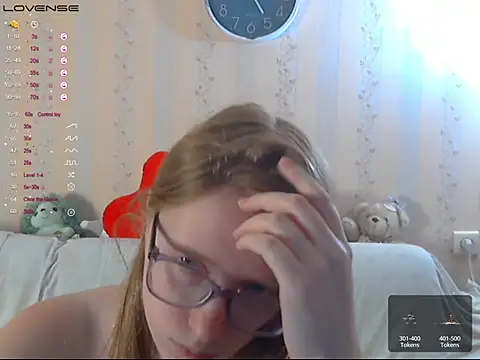 LustfulSarah webcam