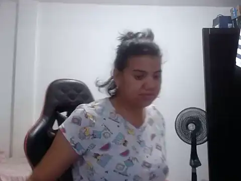 Adriana_0312 webcam