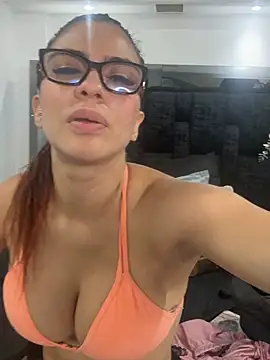 Arianna_Jones1