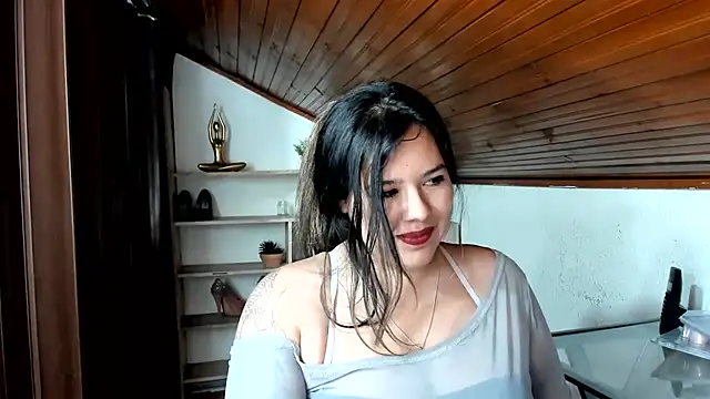 LinaBrowm webcam