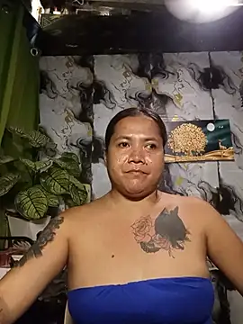TabooSHOWgirl18 webcam