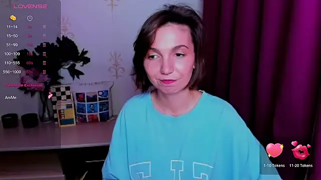 KindHazelHere_ webcam
