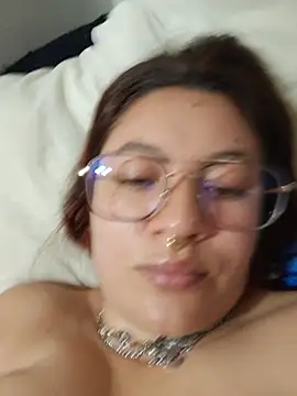 samm_curvy webcam