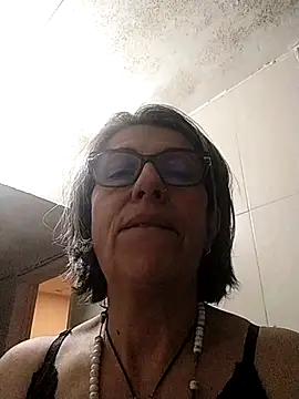 nocturnewhisper webcam