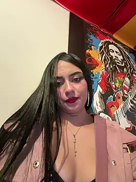 LilacNoir webcam