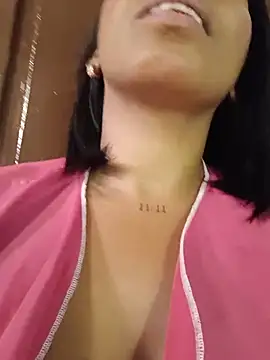 lia_mariana webcam